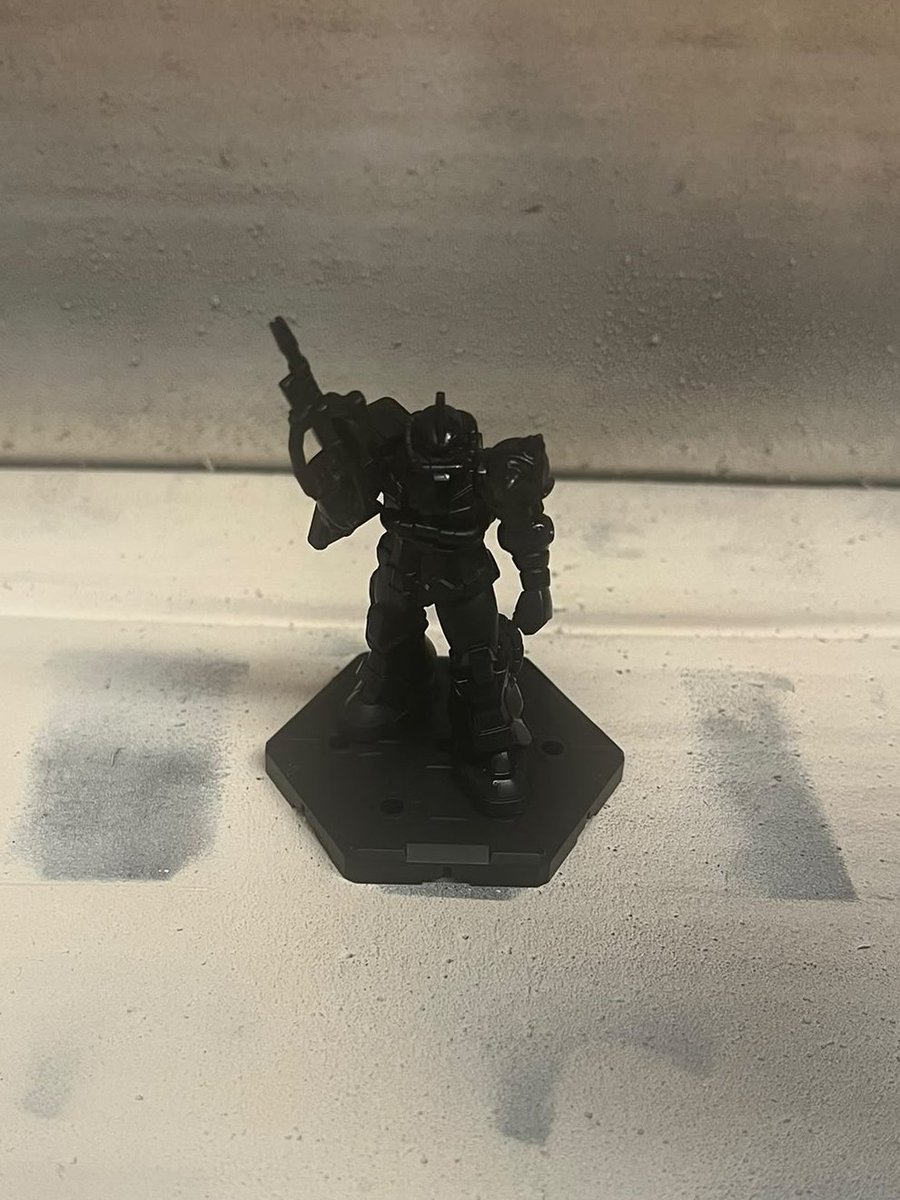 Edd_hollow's tweet photo. Gundam Assemble-Online Zaku Painting Showcase, Part 2
Just finished priming, first a black primer followed by a zenithal white primer.
Now to ponder the mix of colours for this Zaku Commander.
#GundamAssemble #GundamAssembleShowcase #GundamAssemblePainting #GundamAssembleHobby https://t.co/3jskZOEtYs