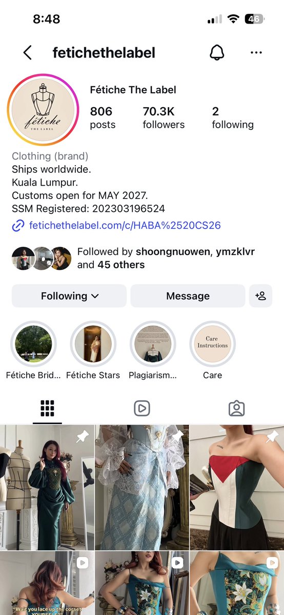_nsyakinah's tweet photo. since OP didn’t credit

this corset and picture is by Malaysian designer label Fetiche, worn during last year’s KL Fashion Week 🇲🇾 

The brand specialises in reimagined cultural clothes. Dolla fans might recognise her work, she made batik corsets that they recently wore. https://t.co/HlUd1IIAqT