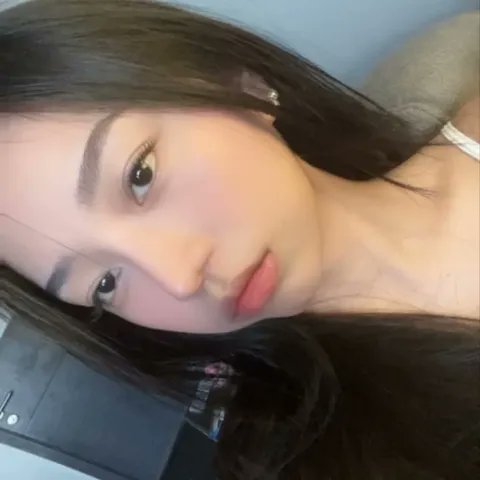 oliviaaje2's tweet photo. open slot ds Kuantan tonight

im a Student
- experienced
- chubby

price would be:-
- rm200/2 shots
- rm500/1 night https://t.co/3nnAXUXTGH