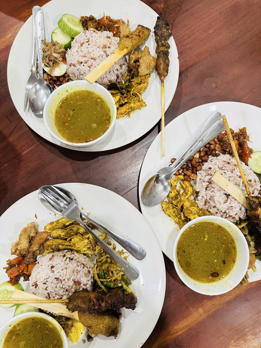 SRILHDNYlII's tweet photo. After meeting dinners with new client from 🇷🇺 https://t.co/hBFrhDo128