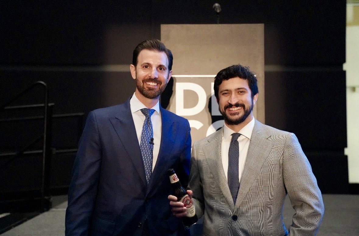 ChrisForPA's tweet photo. Got to introduce my friend @GregCasar to some of the hardest working Democrats in the country at the Allegheny Dems Kennedy-Lawrence Dinner last night.

One thing was clear: from Pennsylvania to Texas, we have a massive movement of dedicated people fighting every day to restore the American Dream.