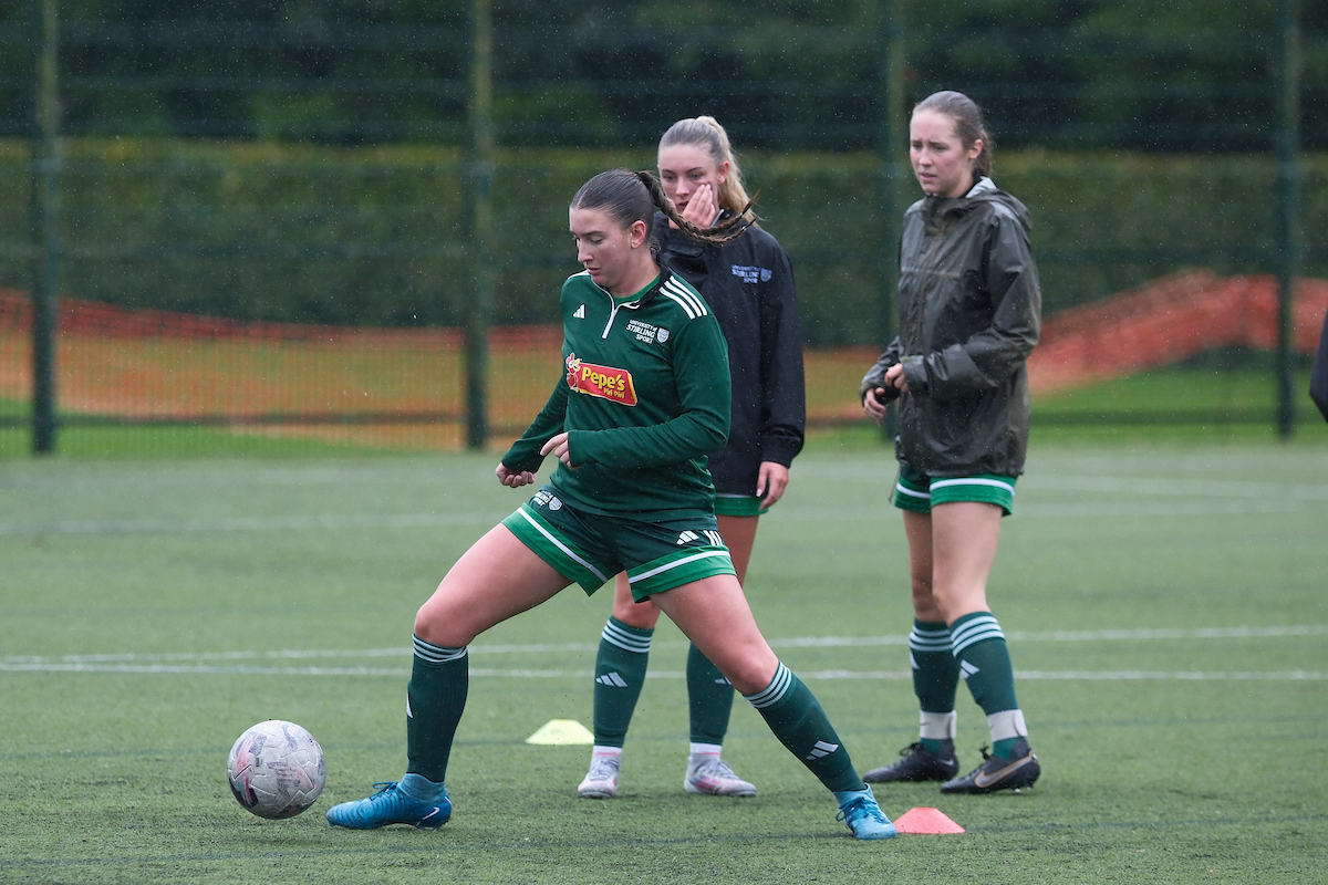 SWFChampionship's tweet photo. WET PREP

Barclays Championship leaders Rossvale are at Stirling University and conditions are... damp. #BeTheDifference 
📷 Alex Todd | Sportpix https://t.co/EWqgWUgSgK
