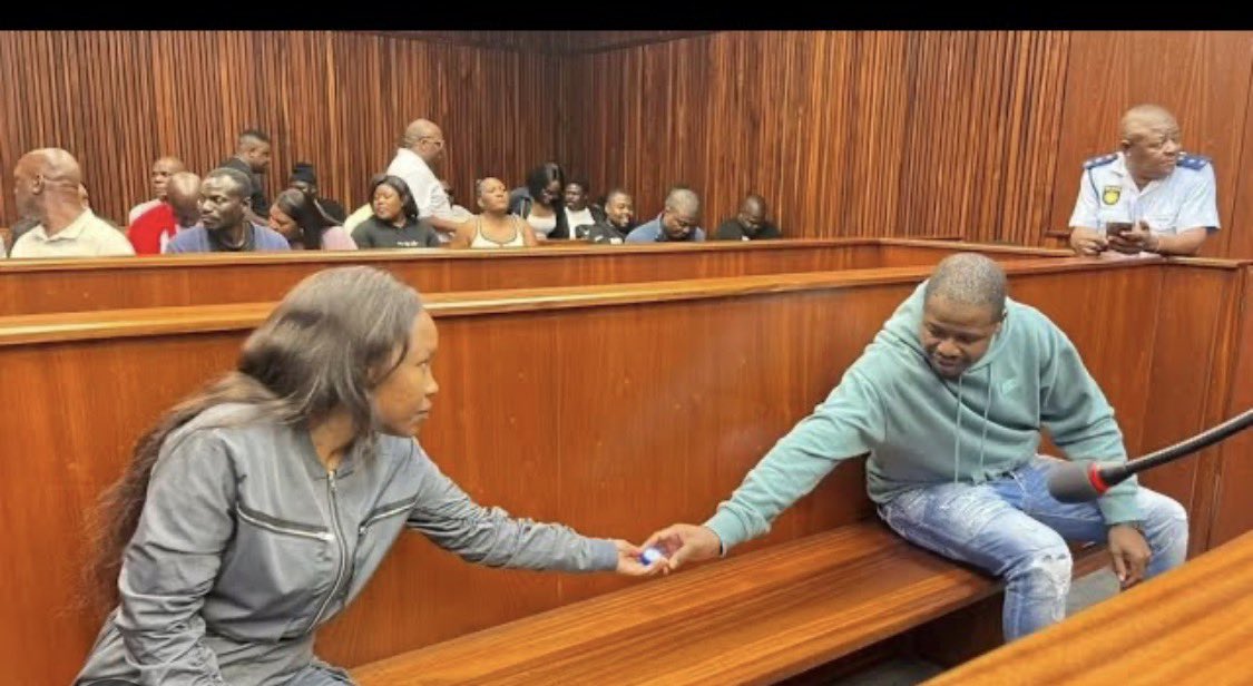 MDNnewss's tweet photo. BREAKING NEWS 🚨

A man described as TMPD Constable Peter “Gagash” Nonyane’s best friend has been arrested in connection with the alleged laundering of more than R6 million in estate funds.

He is expected to appear alongside suspended attorney Charlotte Tibana’s younger sister at the Polokwane Magistrate’s Court for a formal bail application on Monday.

This is a developing story.