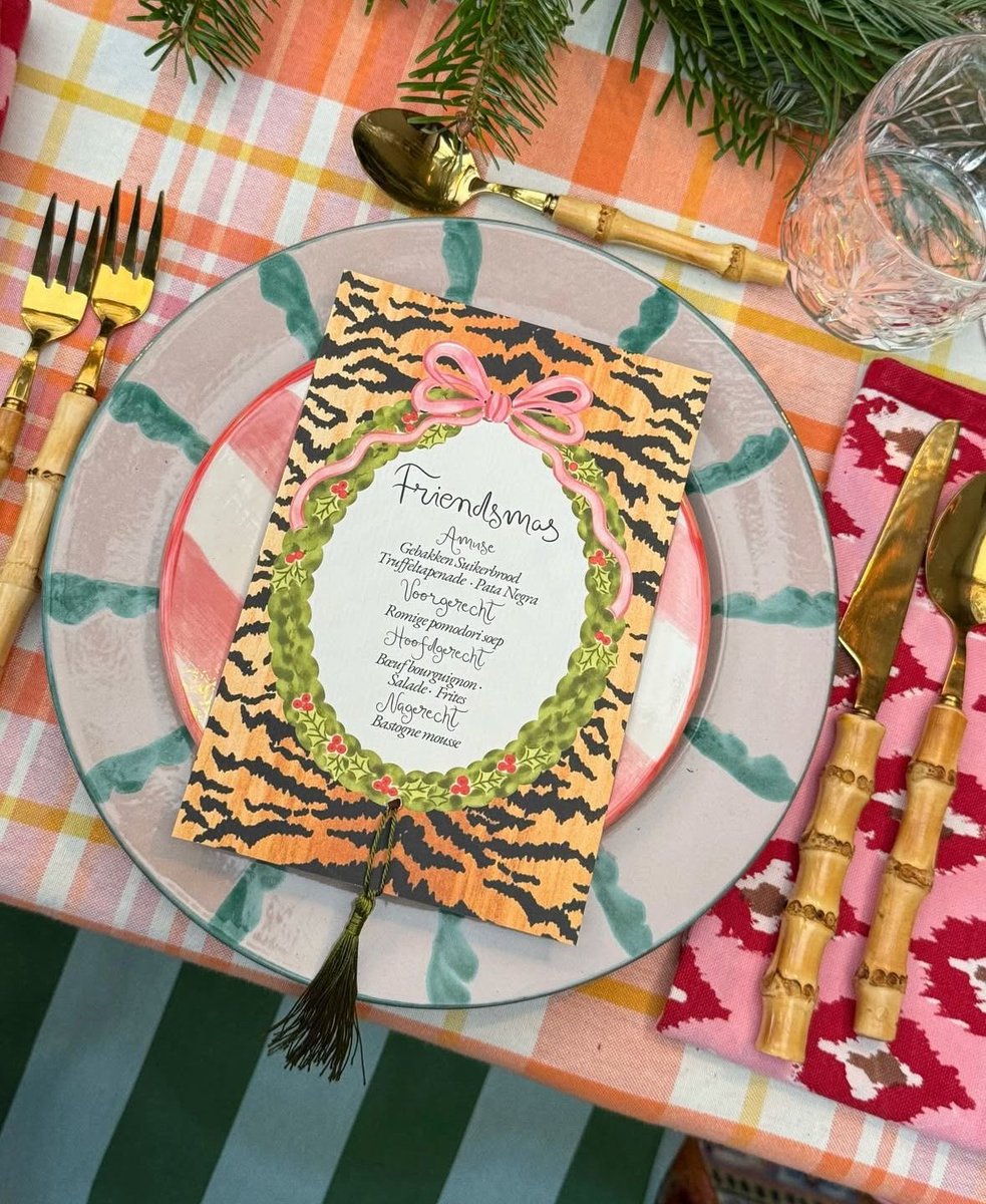 uzoart's tweet photo. The goal. 🤩Found a local fabric printer so I’m going to make some patterns for tablecloths https://t.co/vNRSSvaLmT