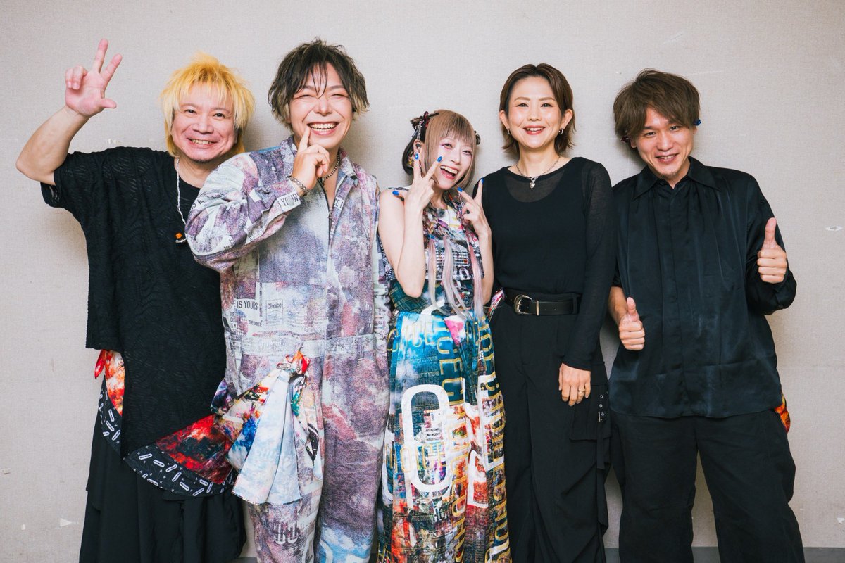 Tama_singer's tweet photo. 本日の『HBN vol.1.5』ほんとにありがとうございました‼️
サイコーに楽しく幸せなNightになりました⭐️
お客さんもメンバーもスタッフも愛に満ちあふれていて、余韻がしばらく消えそうにないです。
大大大感謝❤️ https://t.co/Q8UfvGPjcG
