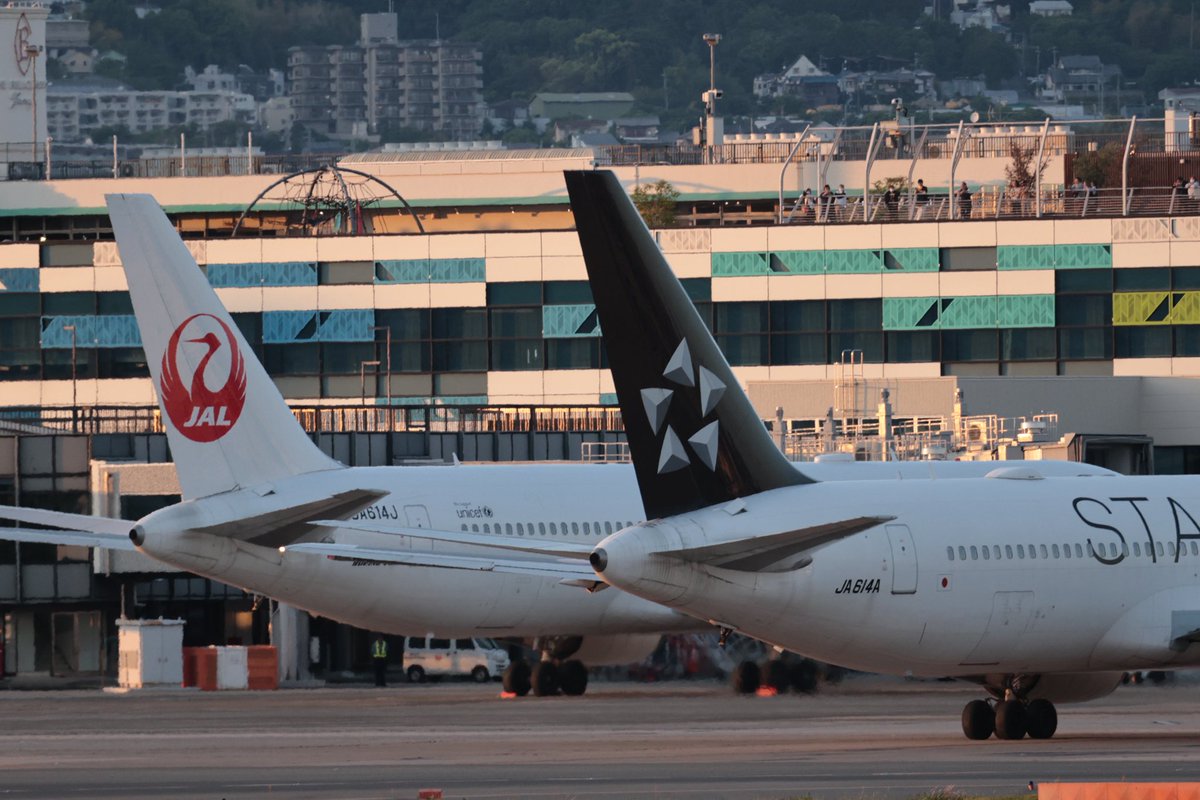 Atmsan03's tweet photo. #B767初飛行の日 https://t.co/pM8BONzibC
