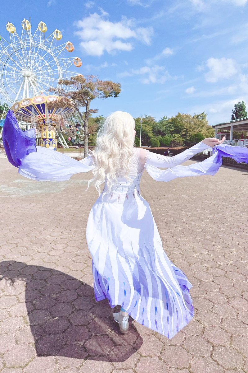yori_013's tweet photo. #芋コスinこどもの国

ちょっとした風でも良いひらみでした
※ただの移動中のエルサ

1枚目📸 @shigure0718 
2枚目📸 @ruka_127 https://t.co/6a6HcCmNbU