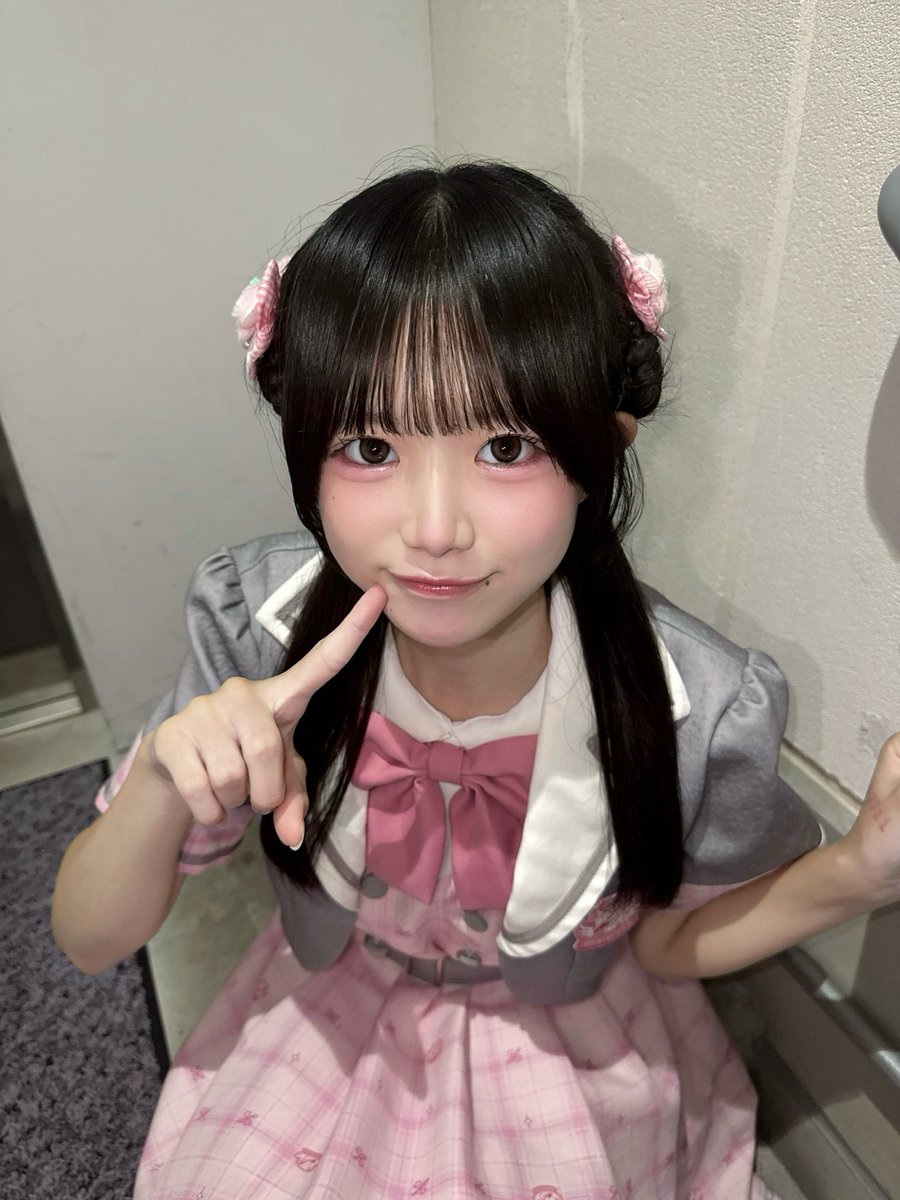PHOENIX_GOLD_1's tweet photo. 明日は、「ずっともっと」「ラストシーン」のライブを観覧します♪😊🎀広瀬りむちゃん♡😊💕天羽しおりちゃん♡😊💕楽しみ♪😊🌈 https://t.co/Voy6NS2jqG