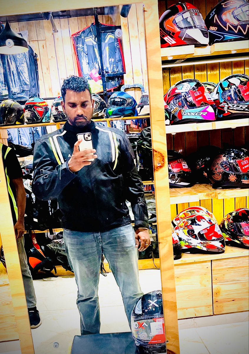 Maddoc_MD's tweet photo. "Wear your expensive outfit," she said. https://t.co/I1PH2r3S2v