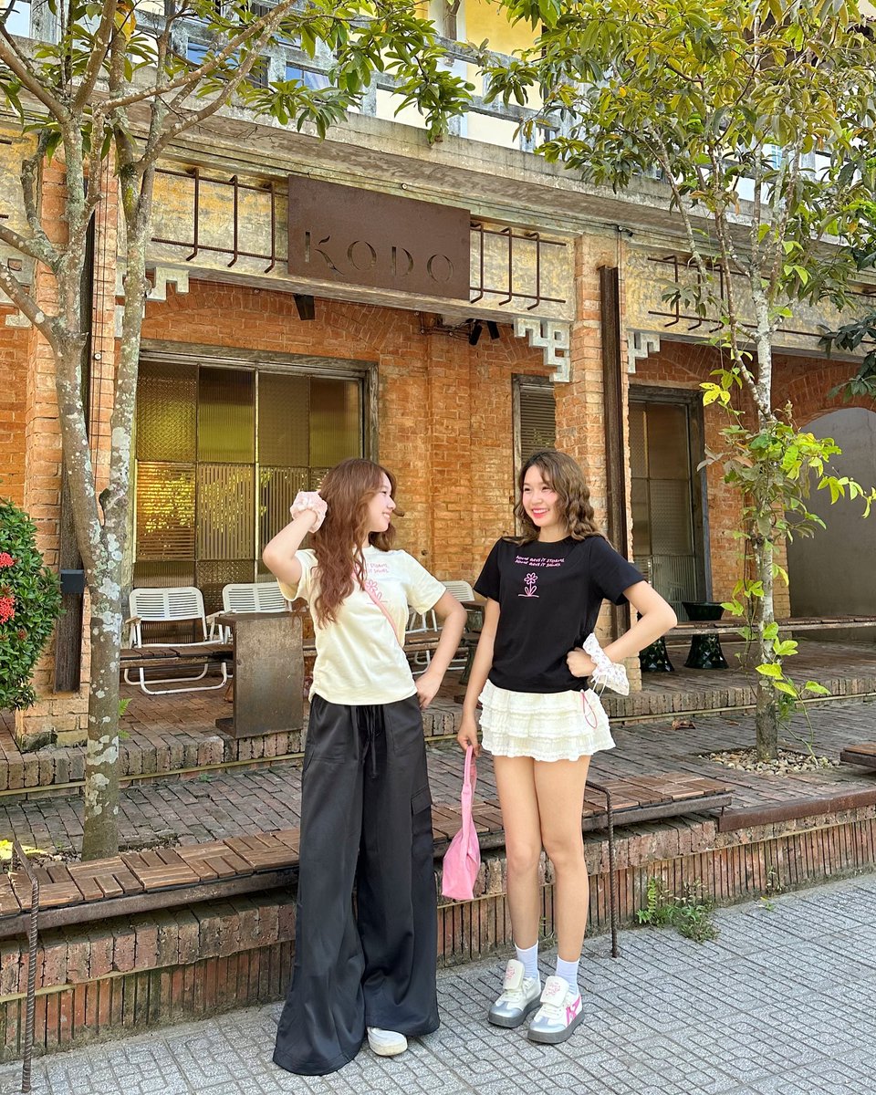 sousamosh's tweet photo. なんとなく物思いにふけってしまう、そんな秋の夜長。ふとそんなことを考えた。 😂💖
WvL https://t.co/OkX43dghIi