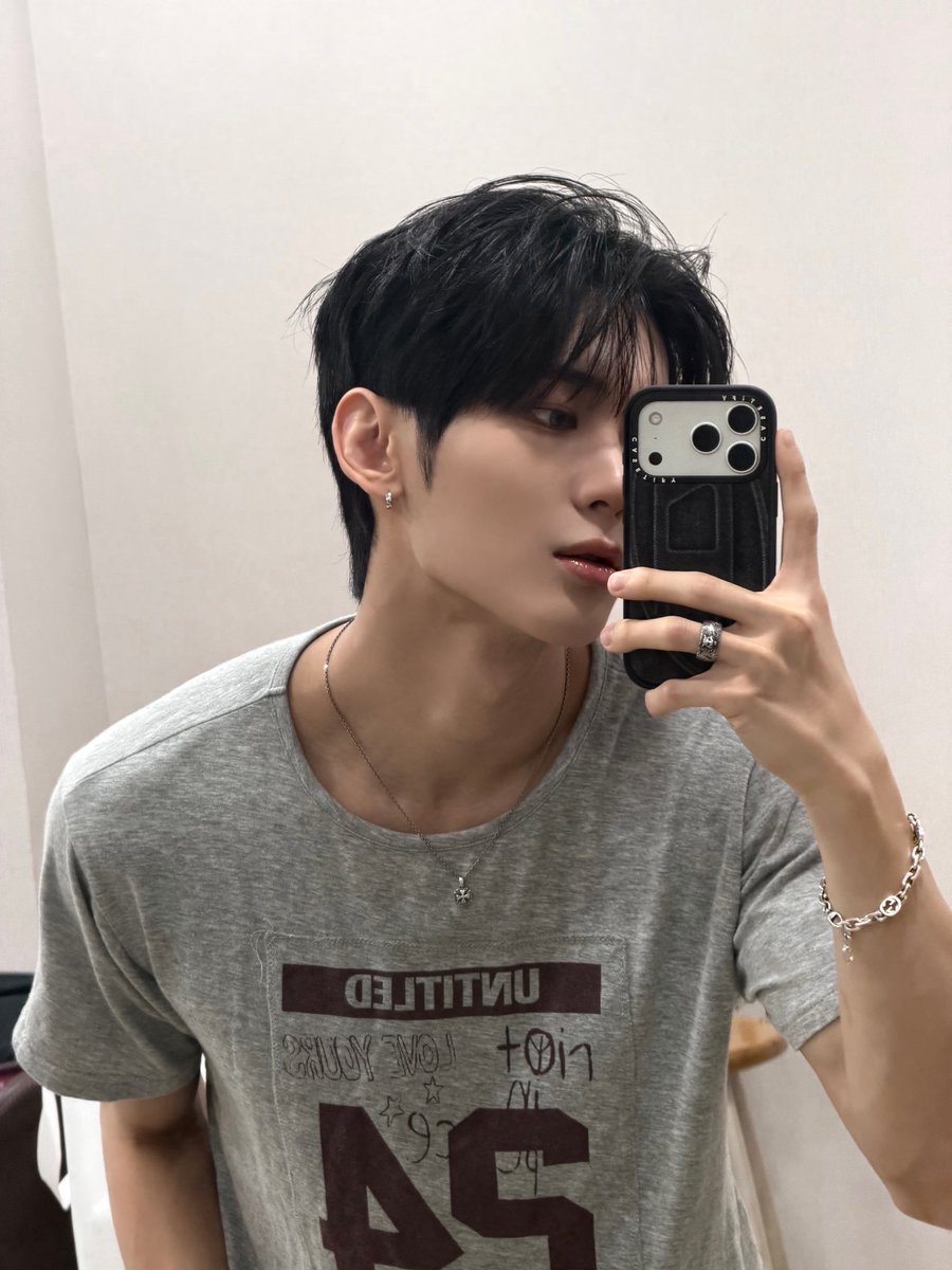 foxsiyoon's tweet photo. 좋네요 https://t.co/M1Ams96kCI