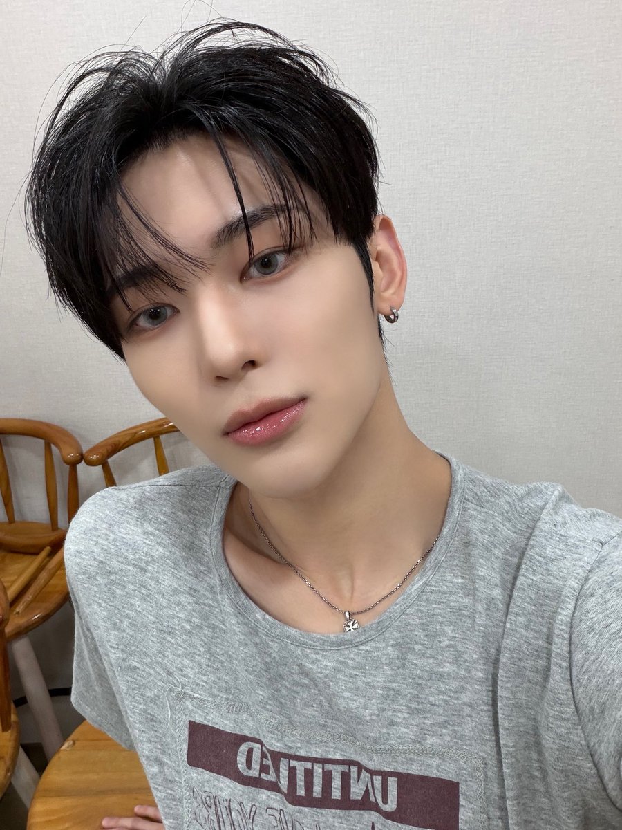 foxsiyoon's tweet photo. 좋네요 https://t.co/M1Ams96kCI