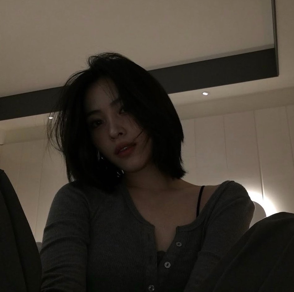 itzypopbase's tweet photo. ITZY’s Ryujin looks tantalizingly charming in newly posted photos. https://t.co/EXEzP1BFvD