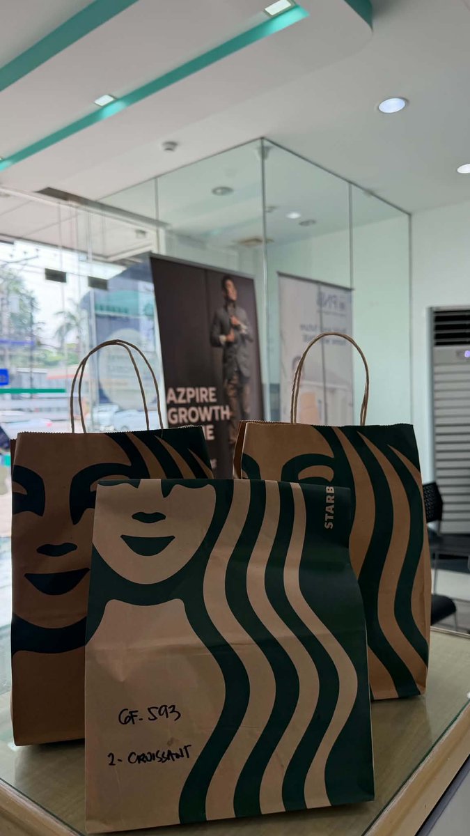 Deeyanuniverse's tweet photo. For awareness lang sa mga mahilig mag-order as a group 😅 May ₱200 off using NEWTOGO if first-time host. ₱1k minimum spend https://t.co/HM9W9CMEcQ