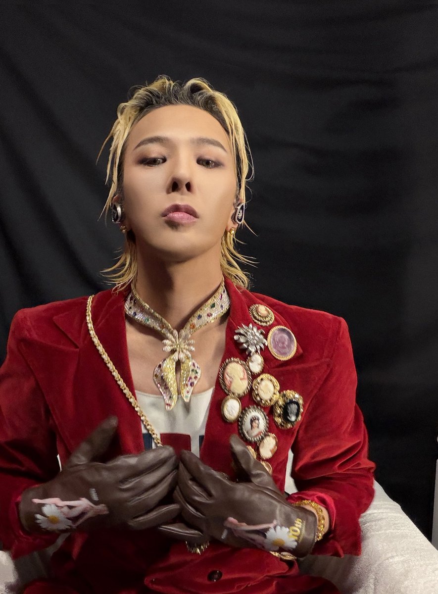 FANPLUS1DOTCOM's tweet photo. BIGBANG 2026-2027 WORLD TOUR < XX : COSMOS > IN LONDON
 
SEPTEMBER 26, 2026
런던에서 마주한 우리의 COSMOS,
BIGBANG과 VIP가 함께 그려낸 새로운 궤적💥

Our COSMOS, crossing paths in London,
A new orbit drawn together by BIGBANG and VIP💥

#GDRAGON #GD #GDRAGON2026
#BIGBANG #COSMOS_WORLD_TOUR_IN_LONDON