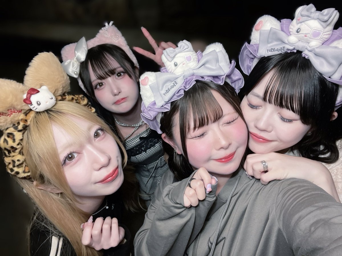 SMR0413's tweet photo. 🧬🦇😈🌙 https://t.co/BS4mU2FtGi