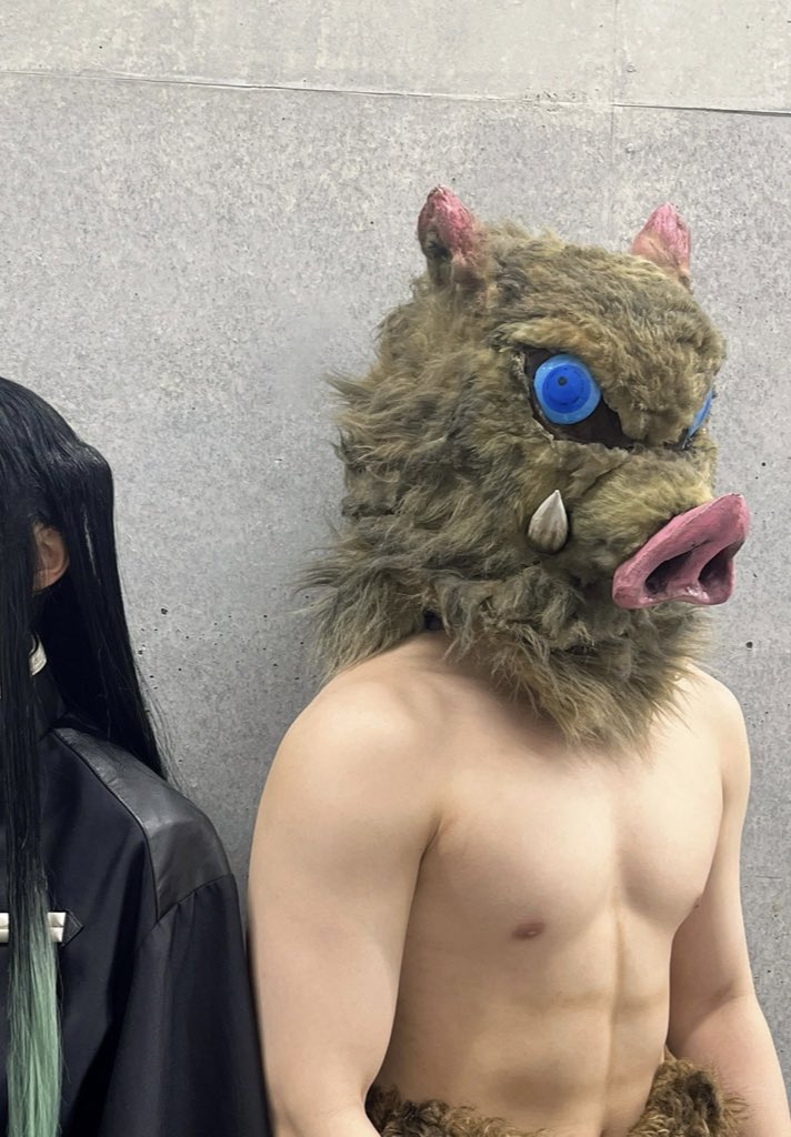 mc81sicnarF's tweet photo. 闘魂のズシン役をやった佐藤祐吾、マスクしてるけど角闘が憑依した姿もイケメンの佐藤祐吾なのかな

だとしたら腕太いし脇��もエロかったなー
オメガホーンで初めて佐藤祐吾を知った
佐藤祐吾の下半身の角獣も角醒したらどうなるんだろ

角醒ハンターオメガホーン https://t.co/w8jiWQe01S
