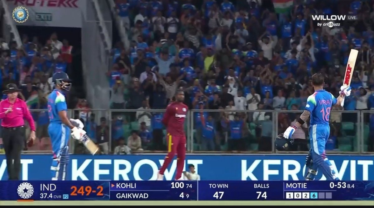 RayyanSageer's tweet photo. 100 for king kohli yipee 👑👑
#virat #viratkohli https://t.co/PCpFUjyWI7