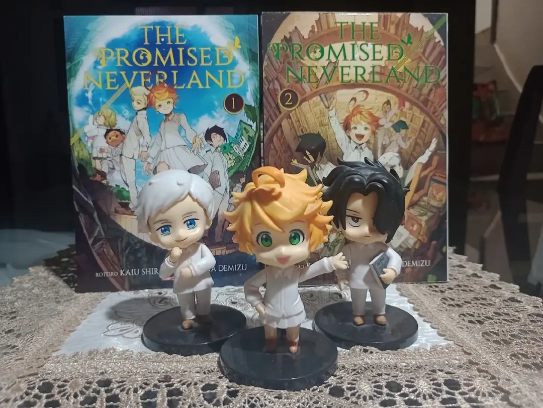 JooPedr67156791's tweet photo. Yakusoku no Neverland! 🤍🧡🖤 #thepromisedneverland #yakusokunoneverland #emma #norman #ray https://t.co/mCO86XJ3iK