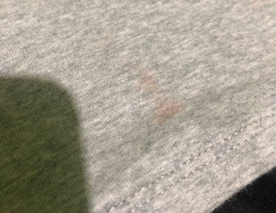 iledreve's tweet photo. issue: one small stain (idk how i stained this but its not that visible ^^) https://t.co/LmZ3KI8L9I