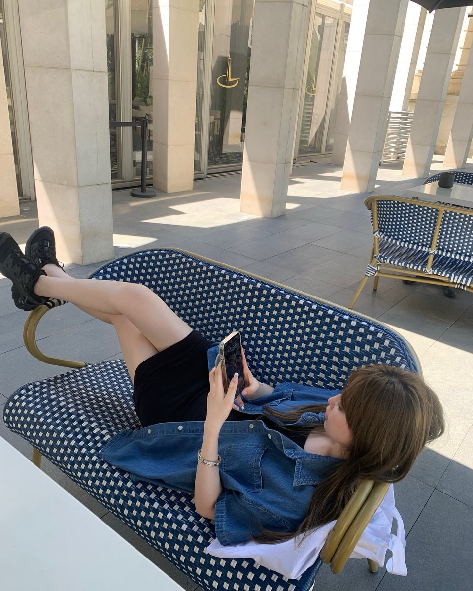 oficial_c4's tweet photo. スマホを探しながらスマホで電話してる自分に気付いた時。 💯
Uzv https://t.co/0f0f1315kk