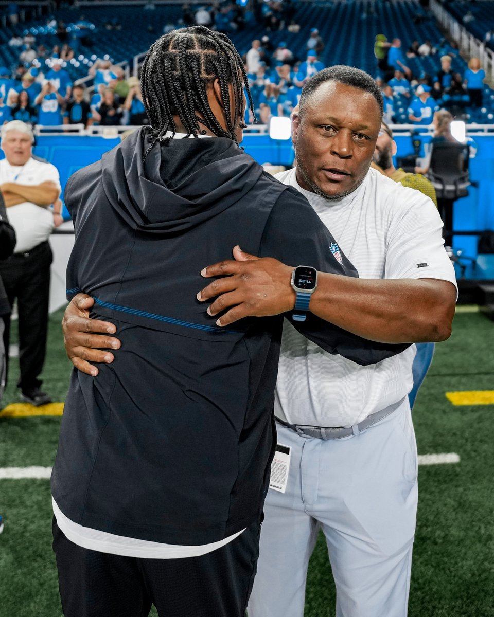 Lions's tweet photo. 𝓛𝓮𝓰𝓮𝓷𝓭𝓪𝓻𝔂 𝓛𝓲𝓸𝓷𝓼 https://t.co/gs8BdNGDVY