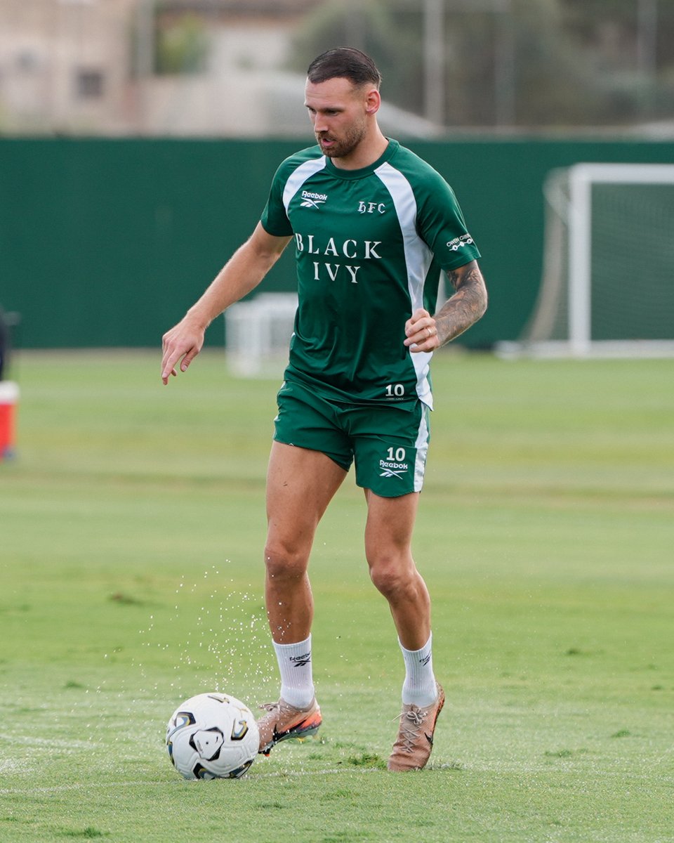 HibernianFC's tweet photo. Back for more 🇪🇸🏃‍♂️

🛍️ https://t.co/Qal9ZiIloQ https://t.co/qr9f2jYQF8