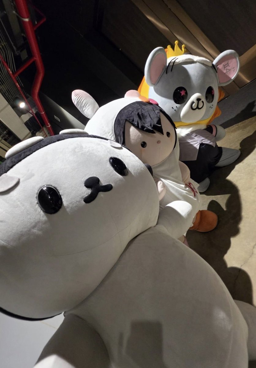 bookermiumiuu's tweet photo. How cute😭😭😭😭
Baby selfie📸📸

#FEEDxKHAOSODAwards2026 
 #LOOKKHUNNOO #ANY #POLCASAN https://t.co/9DngLbMc9G