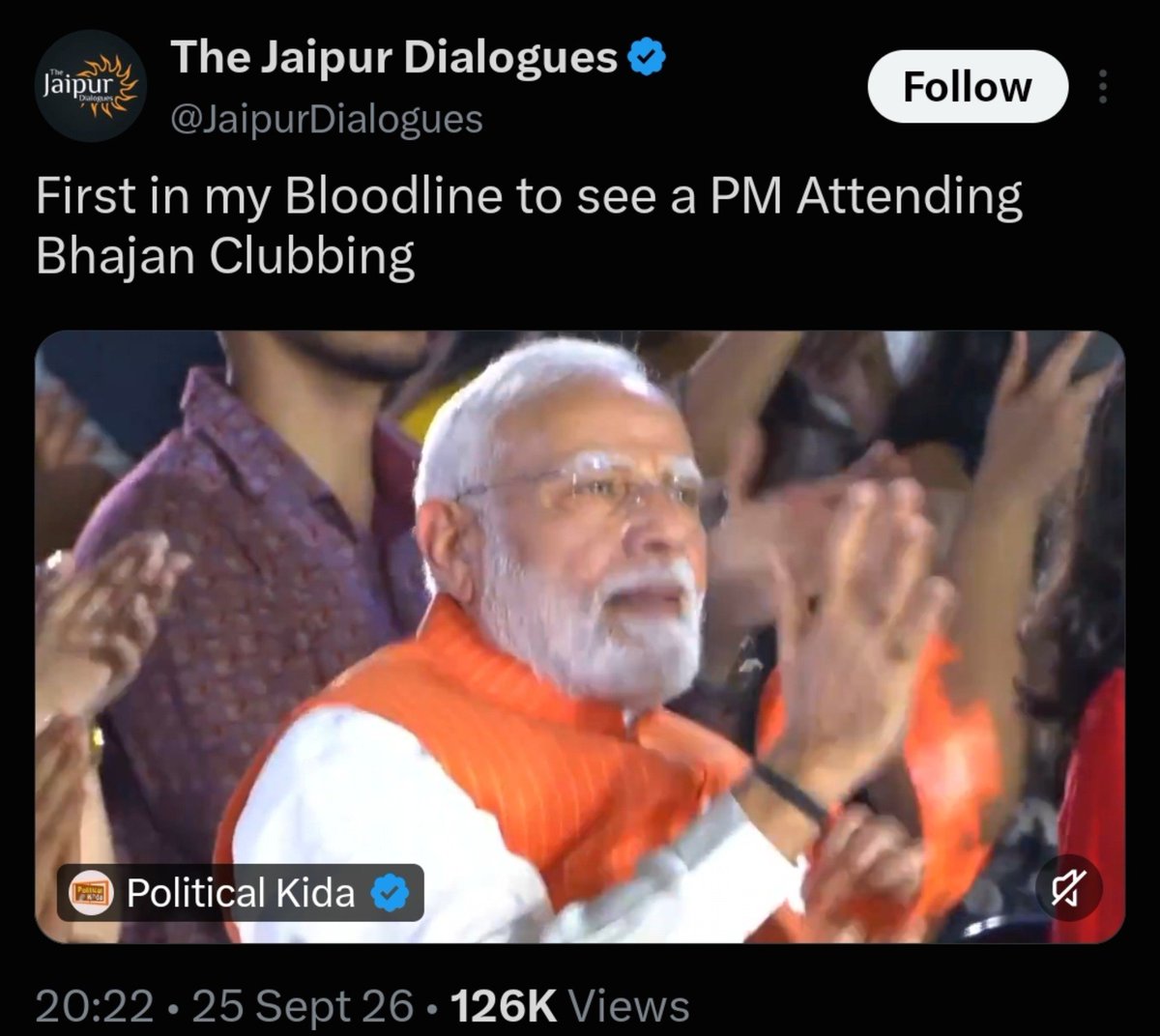 AartiTikka's tweet photo. Modi must have spent 10-15 crores on the organization and promotion of this campaign. Whenever an issue arises, his nautanki begins. https://t.co/rSIepyg3pY