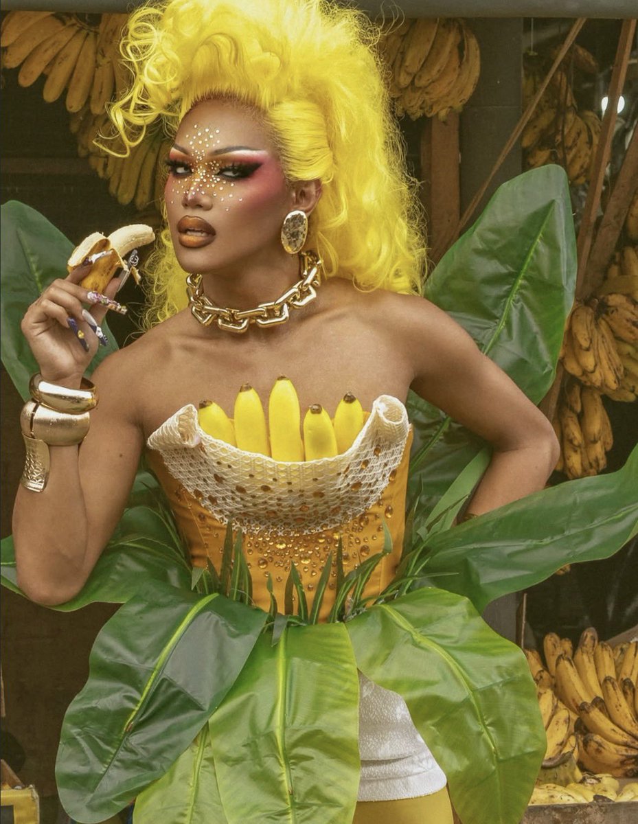 DragRace131's tweet photo. Dixxxy Decoy looks tropical in her ‘Halo, Halo, Halo!’ runway for Drag Race Philippines season 4. #Dragrace #DragRacePH https://t.co/IrovoGDn83