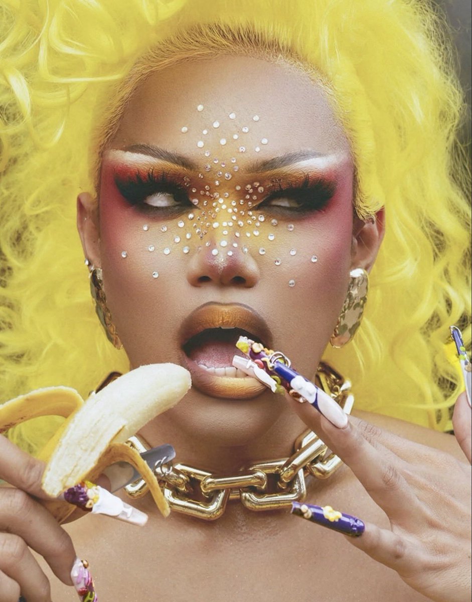 DragRace131's tweet photo. Dixxxy Decoy looks tropical in her ‘Halo, Halo, Halo!’ runway for Drag Race Philippines season 4. #Dragrace #DragRacePH https://t.co/IrovoGDn83