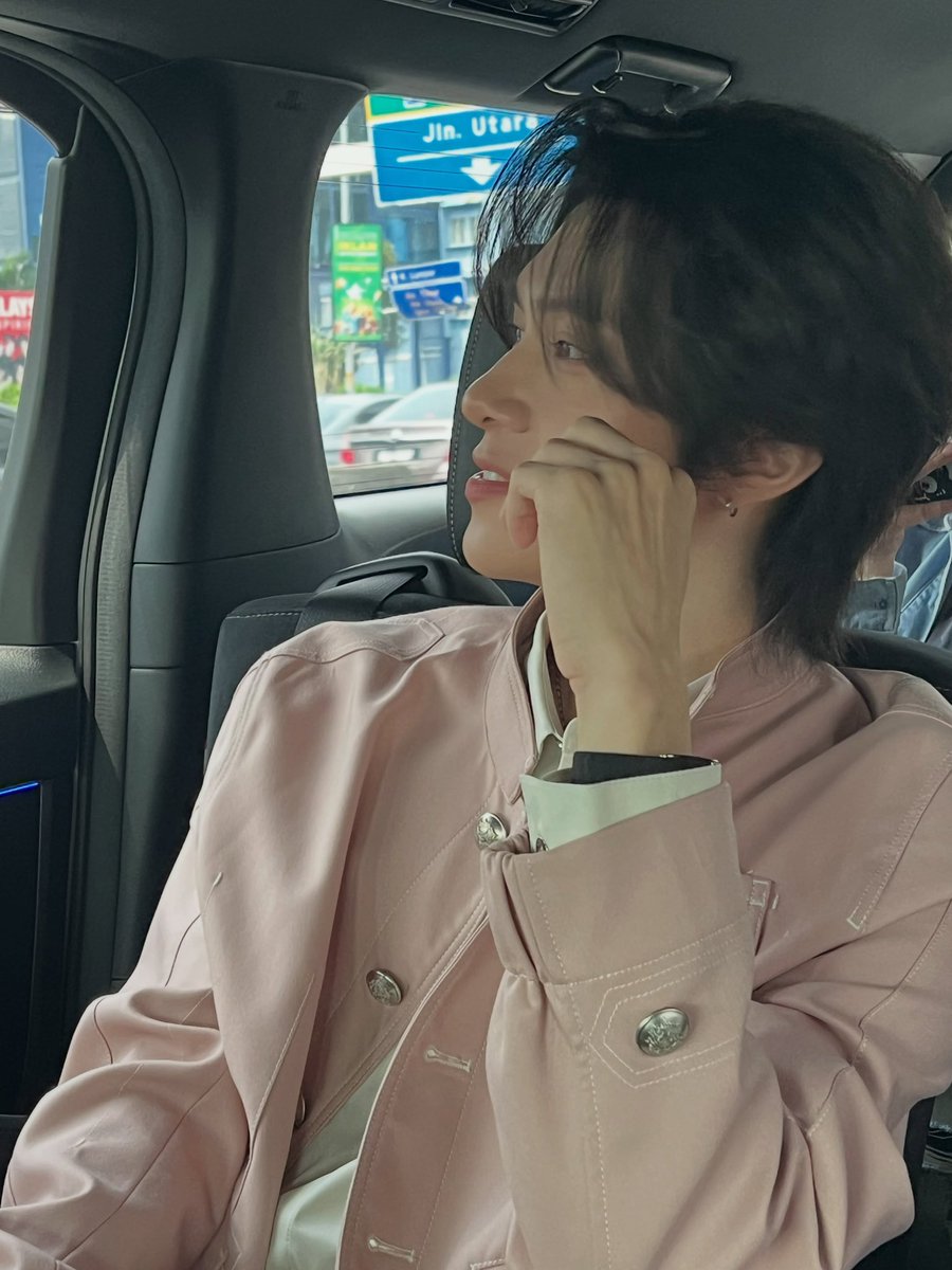 henhen928's tweet photo. Hendery, happy birthday. Wish you constant happiness, good health and everything you wish for in your new year.

#HAPPYHENDERYDAY
#헨드리생일이니까말할게_사랑헨
#칸토니즈파워928퍼센트 https://t.co/swgCEwHWmW