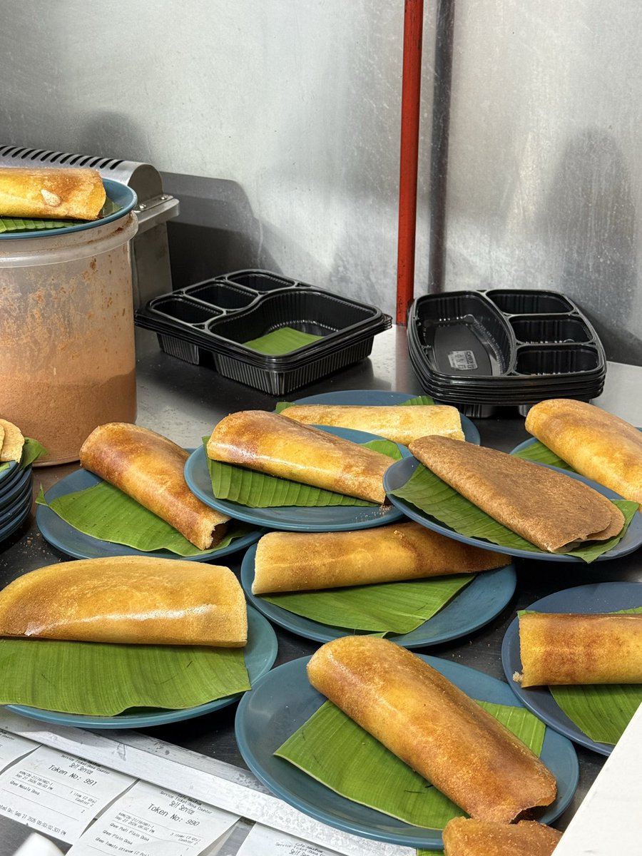 heykavsthere's tweet photo. Amudham has the best dosa in Koramangala, Bangalore. Prove me wrong🫠 https://t.co/gnLlybp8ru