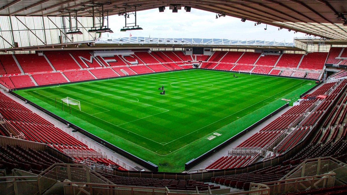 SanGrownIdiot's tweet photo. @utdcynical ‘Pitches that look like agricultural shows…’ https://t.co/HaUOEY7uzI