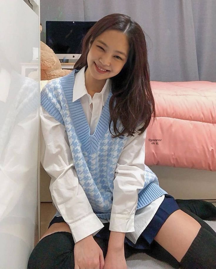 SMVTFESS's tweet photo. SHOUT OUT with Naya.

- follow base dan retweet tweet ini.
- drop foto muse kalian yang wajahnya terlihat jelas (jangan terlalu vulgar, tidak boleh dari apps berbayar dan fansite)
- sertakan caption menarik.

note: forbidden chara yang ikut mangkal akan langsung diblock. https://t.co/rKvxz1VJIm