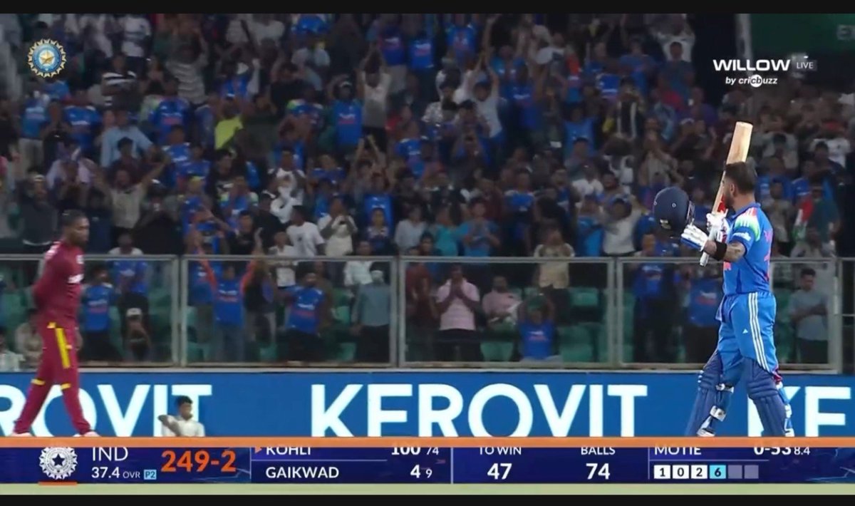 RayyanSageer's tweet photo. 100 for king kohli yipee 👑👑
#virat #viratkohli https://t.co/PCpFUjyWI7