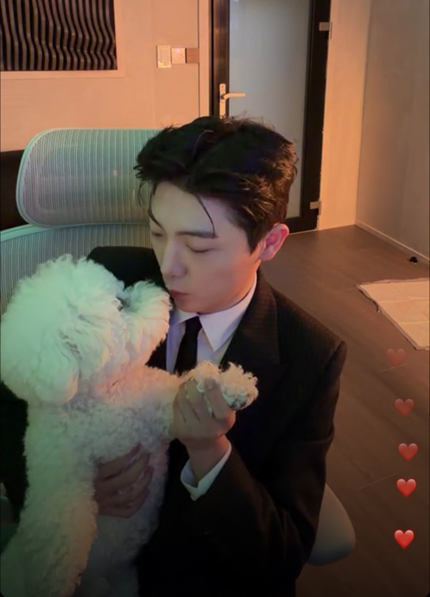 forhyunminie's tweet photo. another day to wish i’m monggeul 😚😩 https://t.co/JmVlYhqgQK