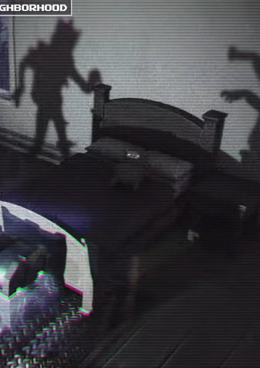 ShiinaBR's tweet photo. FORTNITE X FIVE NIGHTS AT FREDDY'S - NEW TEASER

The new teaser shows a plush on a bed, similar to this image from FNAF 4. It's once again shown through a security camera view, with silhouettes of monsters on the wall that appear to hint at the animatronics https://t.co/B9I6NP487I