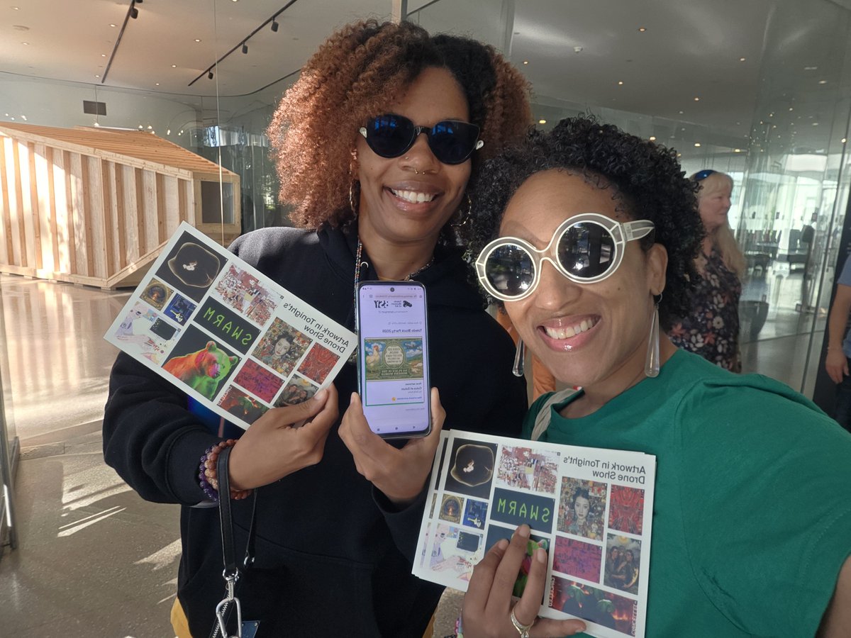 musicalnetta's tweet photo. Gm. If I could sum up my weekend in a single picture it would be this one. Everyone in this family created a wallet and said they'd wanted to learn about NFTs but didn't know how!

She got a @DankKane piece!

 @ToledoMuseum was an amazing host and our artists are incredible! https://t.co/JRXZ43yQRS