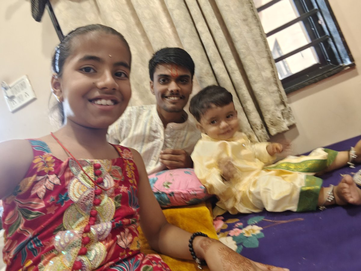 pranshulsohani7's tweet photo. Madhav Bhai and Mahi jiji 🫶🤘
Little Little kids /siblings 🤩🤩😂 https://t.co/j2i4bsGQ4y