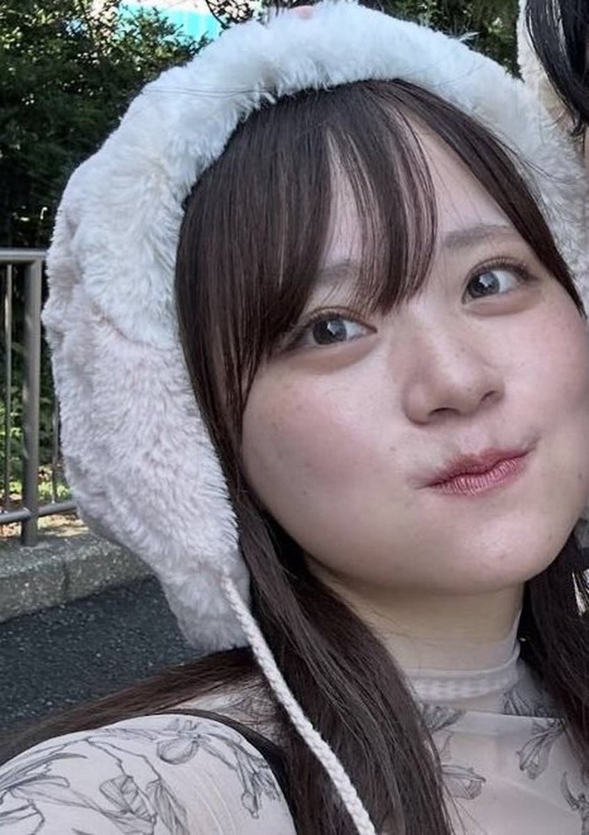 CostanFeist's tweet photo. 晴菜
27歳
Aカップの貧乳
好きなプレイ:イラマ、顔射
大学の入学式でヤリサーの先輩たちに目をつけられて、新歓でまわされたクソビッチ女
経験人数は分かってるだけで30人オーバーで、イラマと顔射が大好きなドM

#おなぺ #オナペ #晒し #晒し依頼 #顔抜き
#比べ合い #リア友晒し https://t.co/hzun8OGOiD