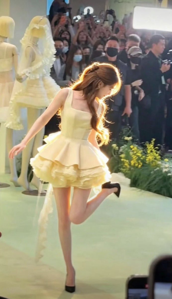 Princess_rosyyy's tweet photo. ตอนน้องจ้าวผมทองชีเหมือนเลย์ลา เลเวลีน https://t.co/CYV4y3EbWj