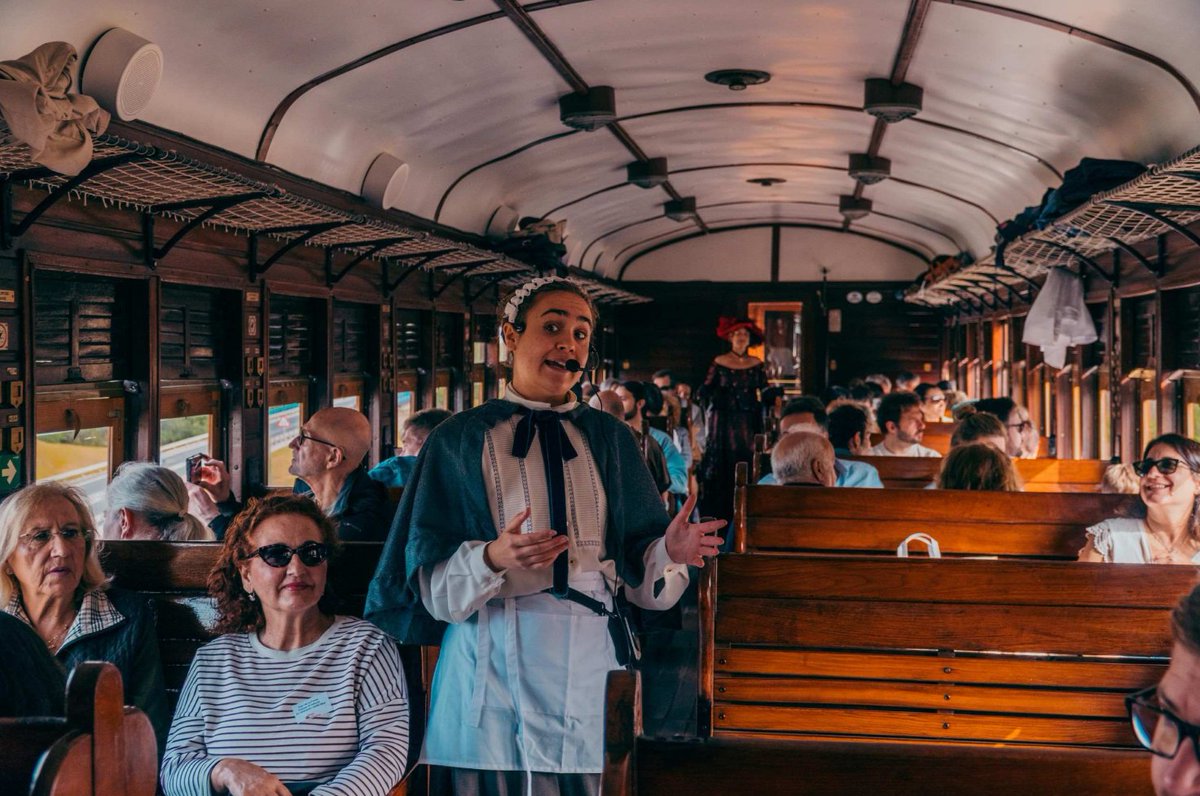 ffe_es's tweet photo. ¡Qué ganas del #TrendelaFresa🍓!

Tus acompañantes favoritos ya están contando los días para volver a viajar, cantar, hacerte reír y contarte mil historias a partir del próximo fin de semana. 🍂🚂 ¡Llega la temporada de otoño!

🎟️ Consigue tus billetes: https://t.co/7MgESR1utQ https://t.co/Ci9Kjpir96