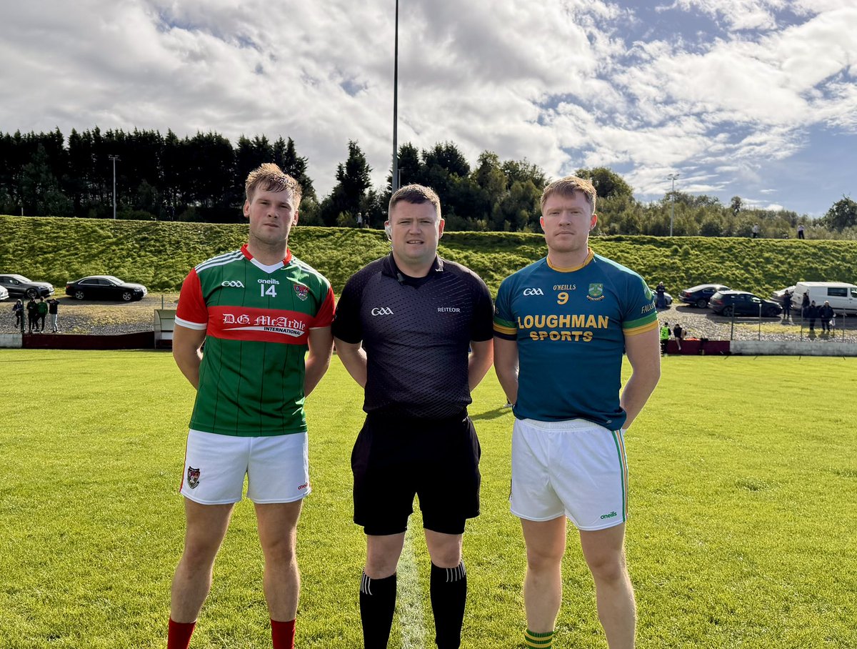 monaghangaa's tweet photo. 🏆#greenfieldfoods 𝐒𝐞𝐧𝐢𝐨𝐫 𝐂𝐡𝐚𝐦𝐩𝐢𝐨𝐧𝐬𝐡𝐢𝐩 𝐚𝐜𝐭𝐢𝐨𝐧 𝐜𝐨𝐧𝐭𝐢𝐧𝐮𝐞𝐬 𝐢𝐧 @PearseBrothers 𝐰𝐢𝐭𝐡 𝐭𝐡𝐞 𝐐𝐮𝐚𝐫𝐭𝐞𝐫 𝐅𝐢𝐧𝐚𝐥 𝐦𝐞𝐞𝐭𝐢𝐧𝐠 𝐨𝐟 @InniskeenGaa &amp; @BlayneyFaughs !𝐁𝐞𝐬𝐭 𝐰𝐢𝐬𝐡𝐞𝐬 𝐭𝐨 𝐛𝐨𝐭𝐡 𝐬𝐢𝐝𝐞𝐬! https://t.co/mlQloWDZnU