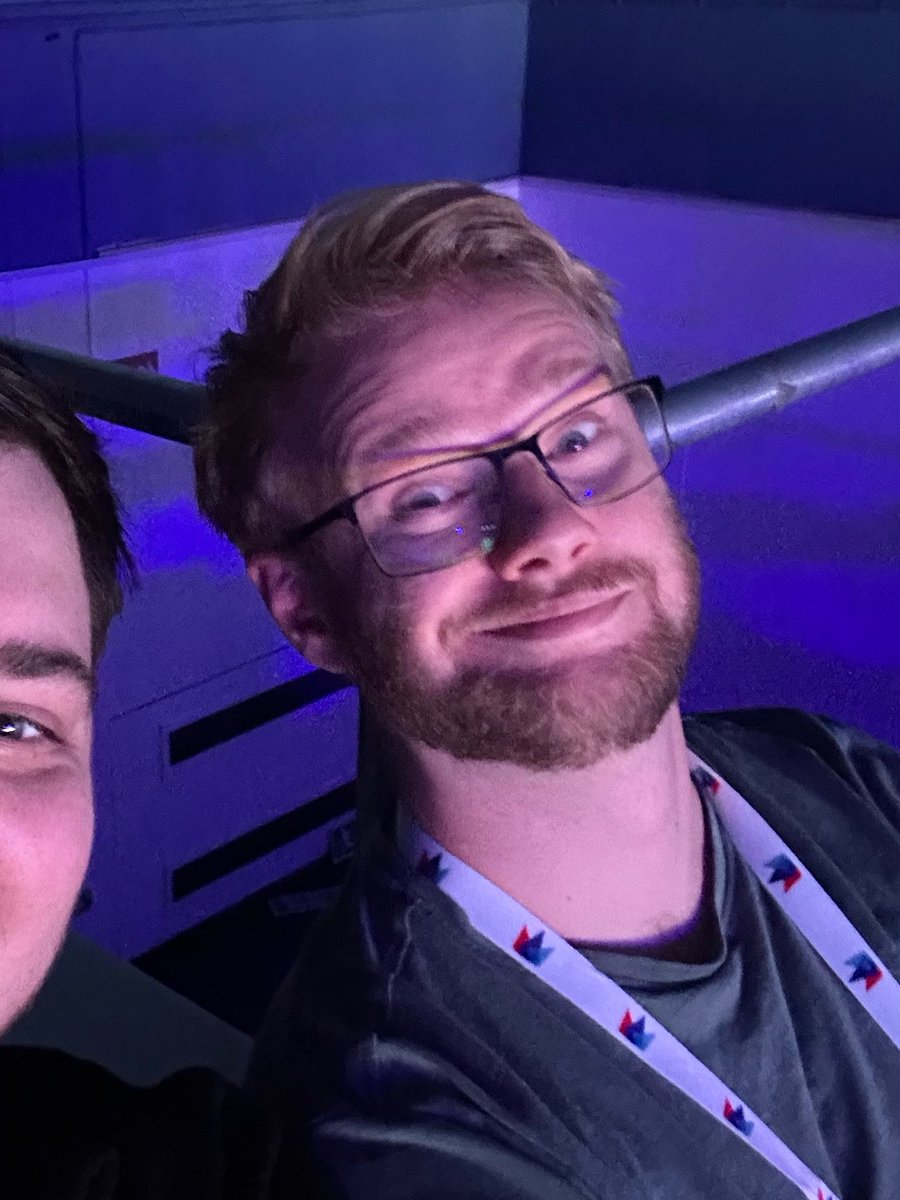 S_E_A_Dragons's tweet photo. POV: You’re whole team falls asleep at LAN Finals #TeamSynergy 

(-@Kiza990 who’s an athletic weapon) https://t.co/XLVg9ct2Rr