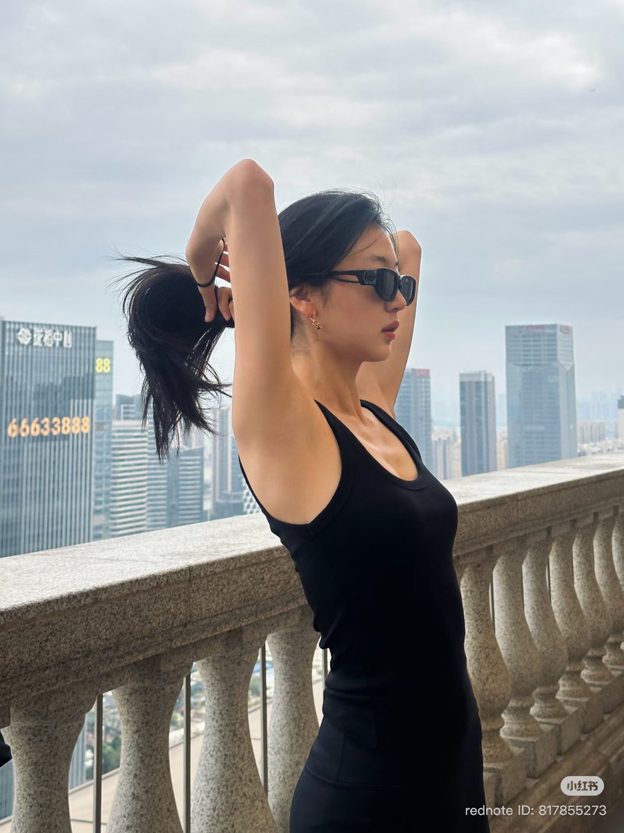sunqianpics's tweet photo. she’s so cool

#sunqian #孙千 https://t.co/Xyb5j4Yed4