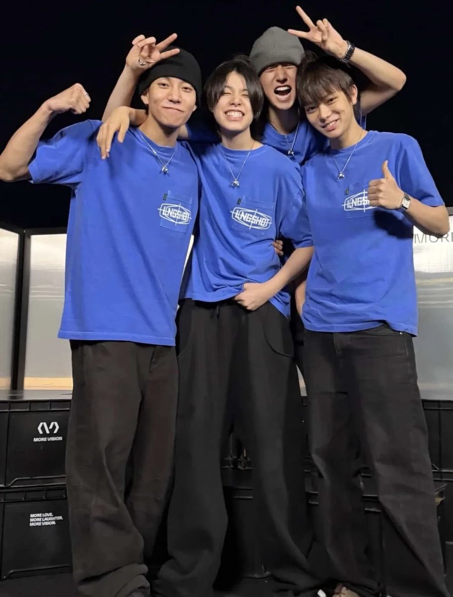 miss4sho's tweet photo. predebut lngshot would be so proud of the current lngshot :’) ❤️‍🩹 https://t.co/7a98hdcjlZ