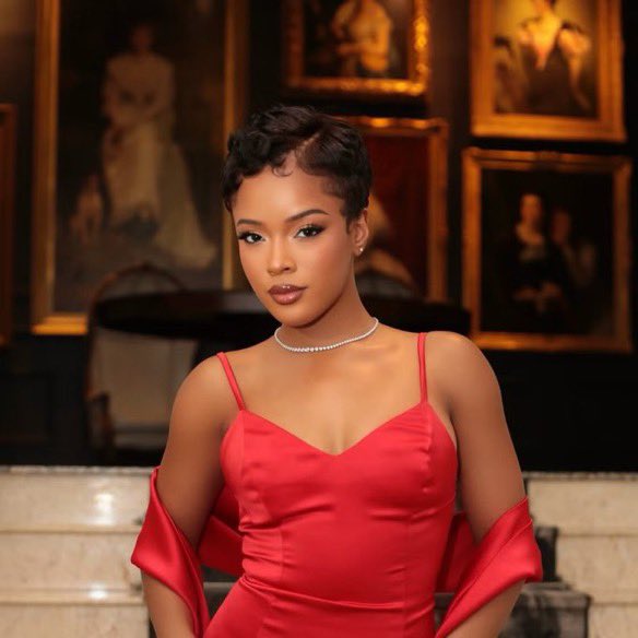 jasimisinclair's tweet photo. Maleah Joi Moon won a Tony, a Grammy and now has a number 1 on Netflix. I’m so proud of her. ♥️✨ https://t.co/WN7xtnsMdn