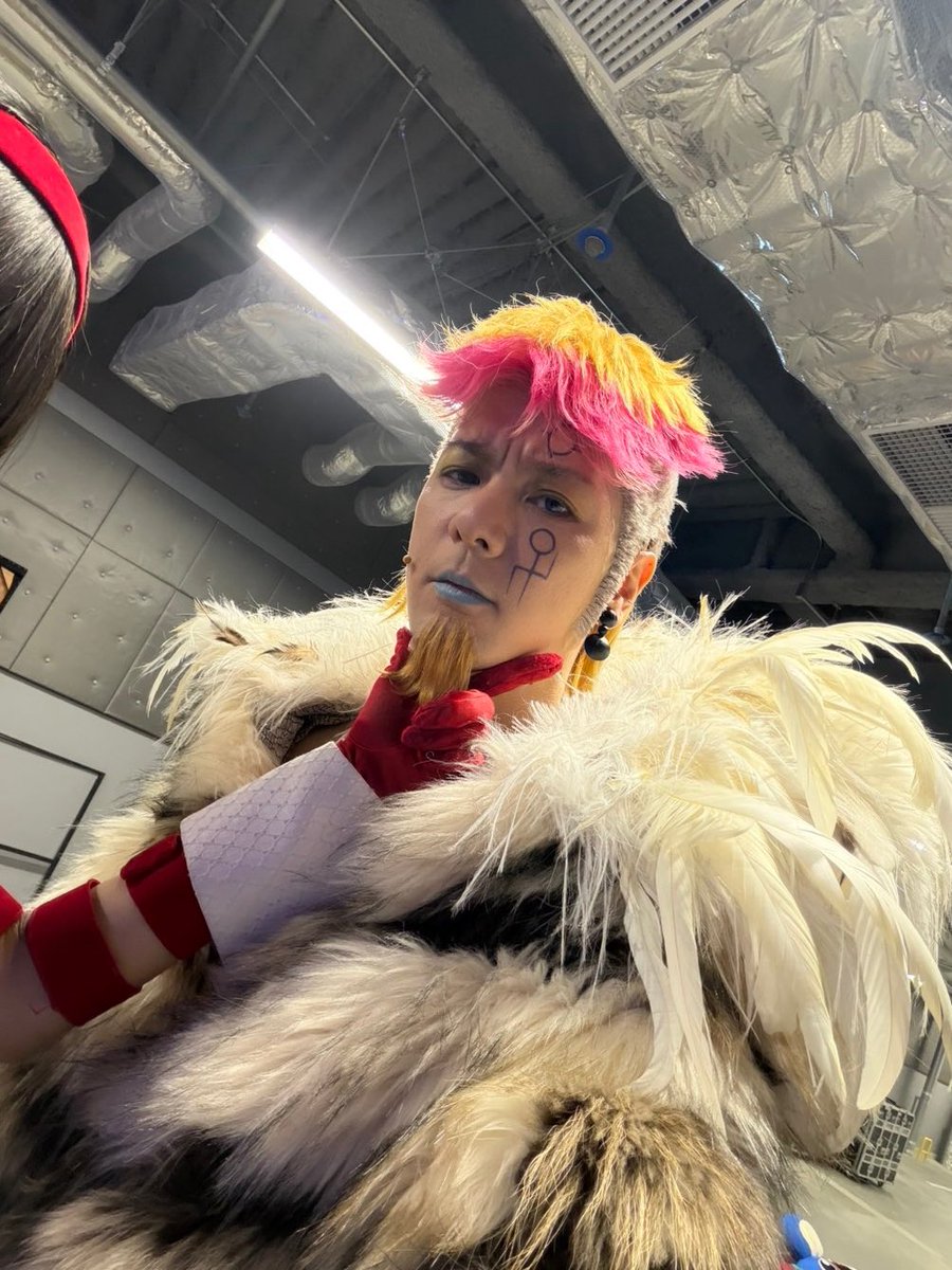 miso_jiro's tweet photo. 舞台タイバニ東京千秋楽無事に終わりました!!!

たくさんのご来場、誠に有難う御座いました!!!

皆様の声援がめちゃくちゃ嬉しくて、舞台裏ではほっこりしております。

舞台に立ったらボッコボコにしますがね。

さて、次は兵庫!!!
ヒーロー達をボッコボコにしてきます!!!

#舞台タイバニ
#タイバニ
#ジェイク
#中村誠治郎