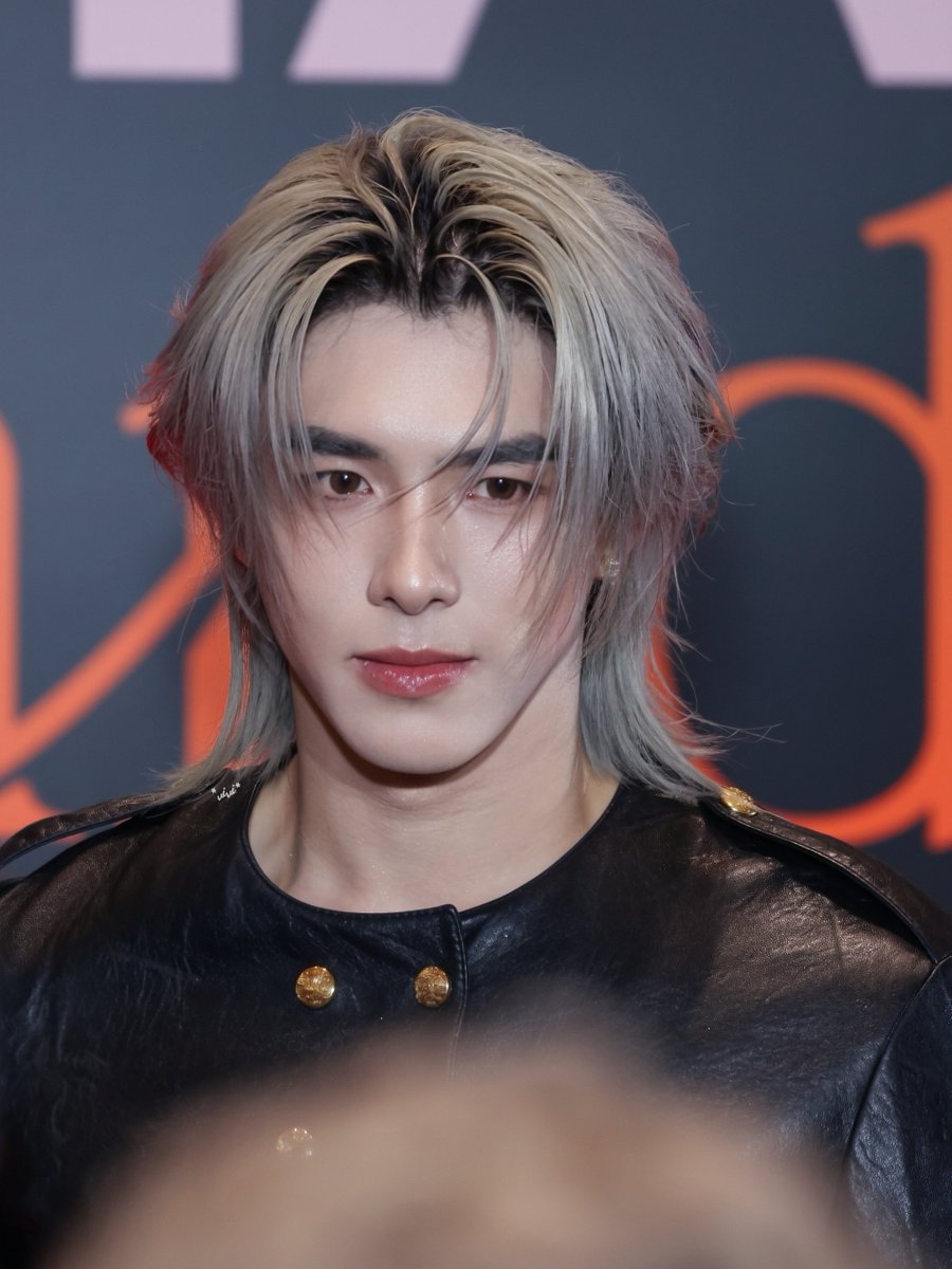 vivi_ffkh's tweet photo. Cool boy who ages backward 😎

FEEDxKHAOSOD AWARDS 2026

🐋🫶🏻💥🐈‍⬛💫
@bxxm_rvw
#FEEDxKHAOSODAwards2026xBOOM #BXXMRVW #RVW #BoomRaveewit https://t.co/FQSMIcURHw